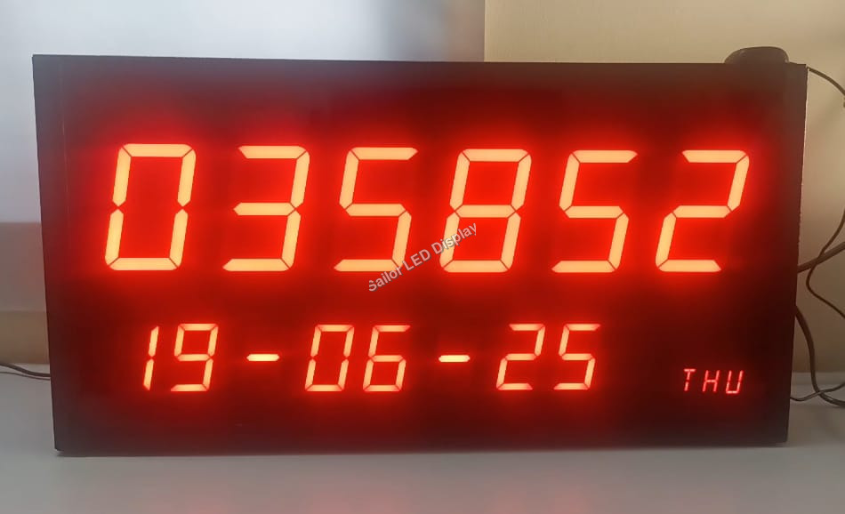 Gps Wall Clock - Battery Life: 1 Years