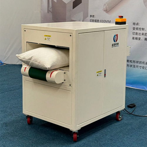 Streamlined Automatic Packaging Machine For Pillow And Cushion Production - Automatic Grade: Semi-automatic