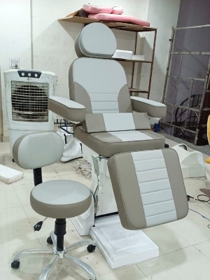 Dermatologist chair