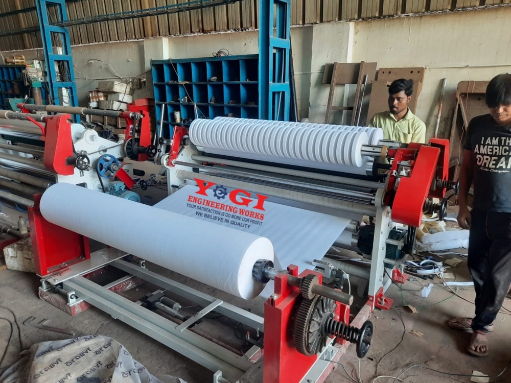 Non Woven Fabric Slitting Machine - Feature: High Efficiency