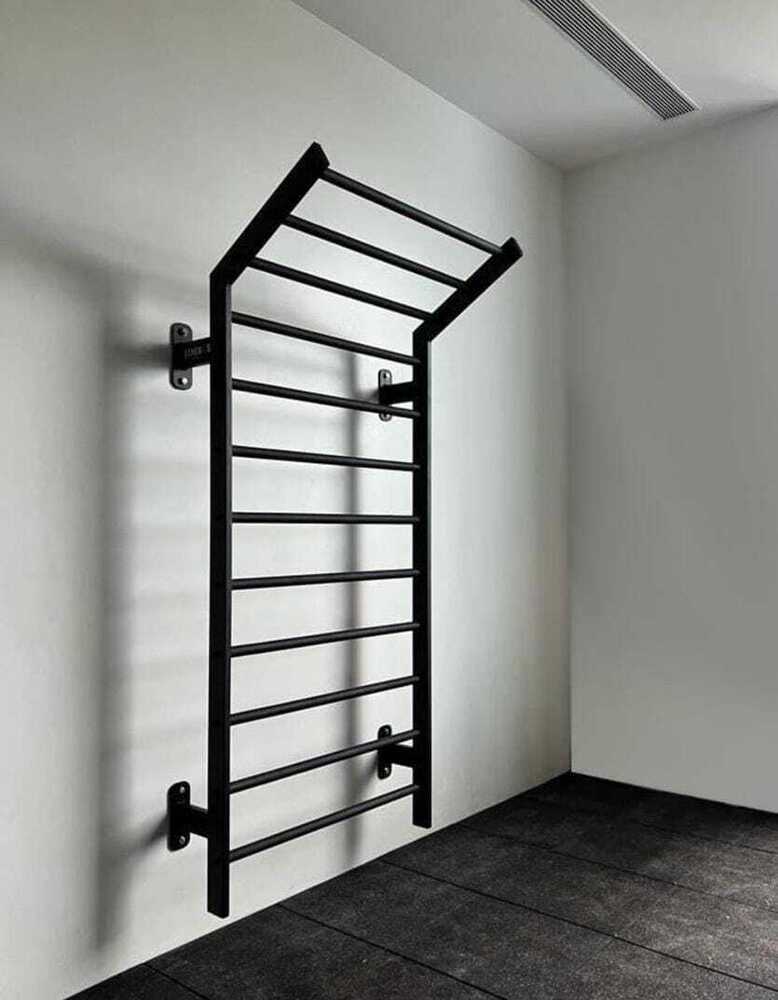 wall ladder metal