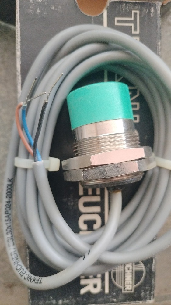 TEKNIC EUCHNER PROXIMITY SWITCH, EGL 30X15 AP 024-2000LK