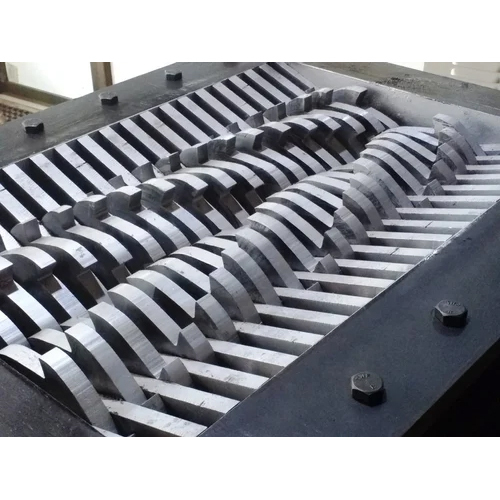 Industrial Shredder Machine - Automatic Grade: Automatic