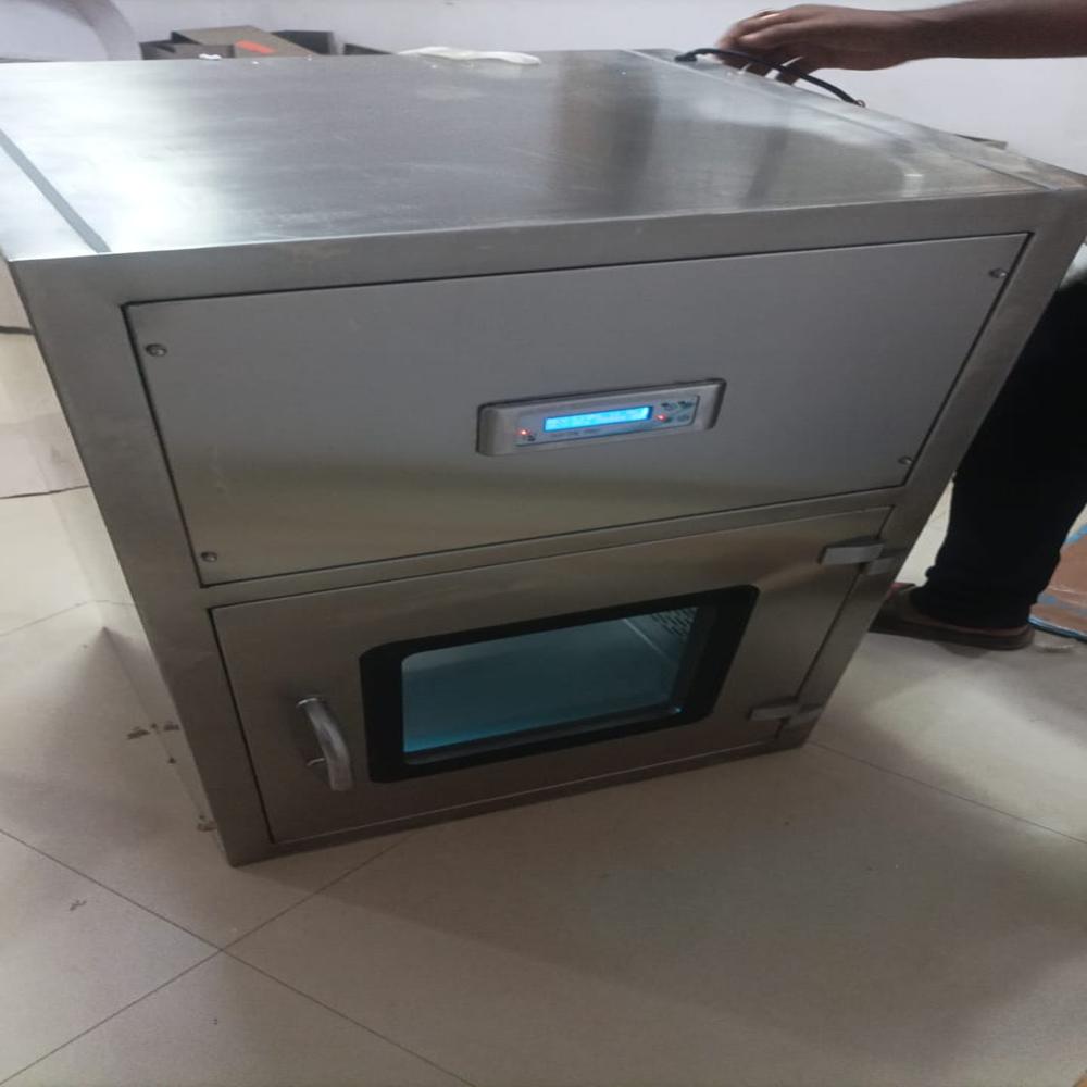 Dynamic Pass Box - Equipment Materials: Ss