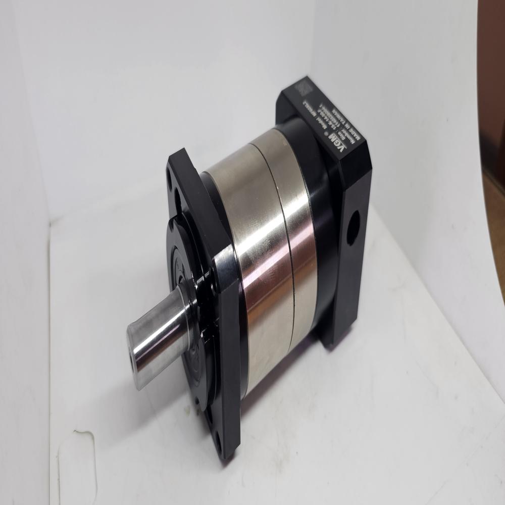 Servo Gear Reducer - Color: Black