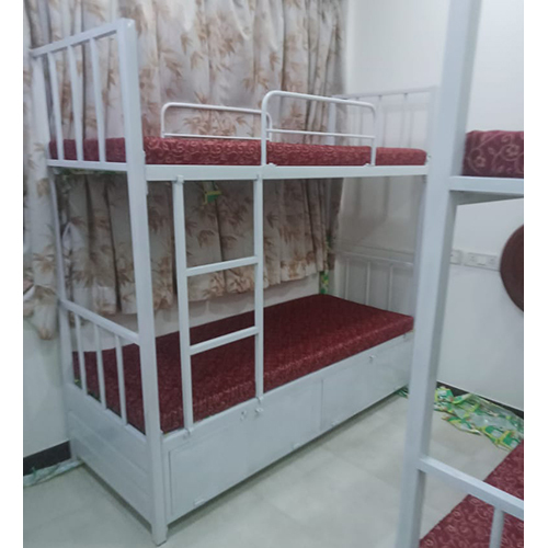 स्टोरेज के साथ बंक बेड