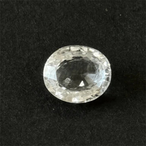 7.15 cts White Topaz Safed Pukhraj