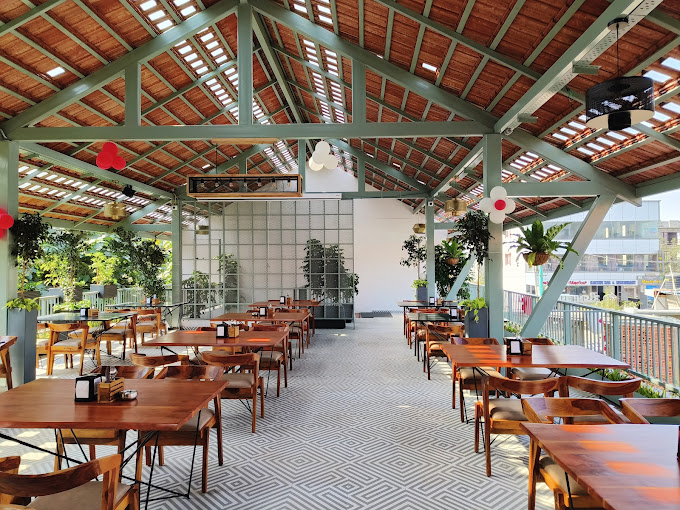 Restaurant Chair and Table