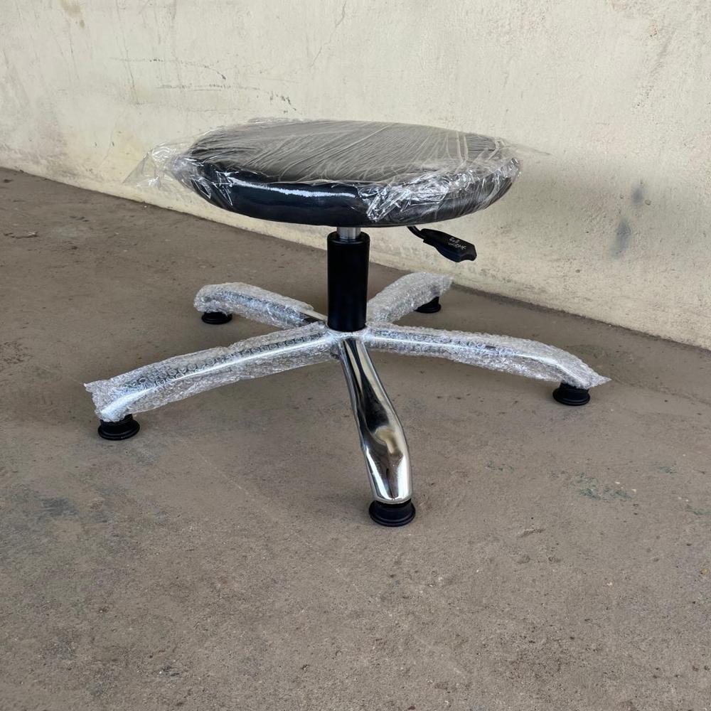 Essco Stool - Feature: Adjustable Height