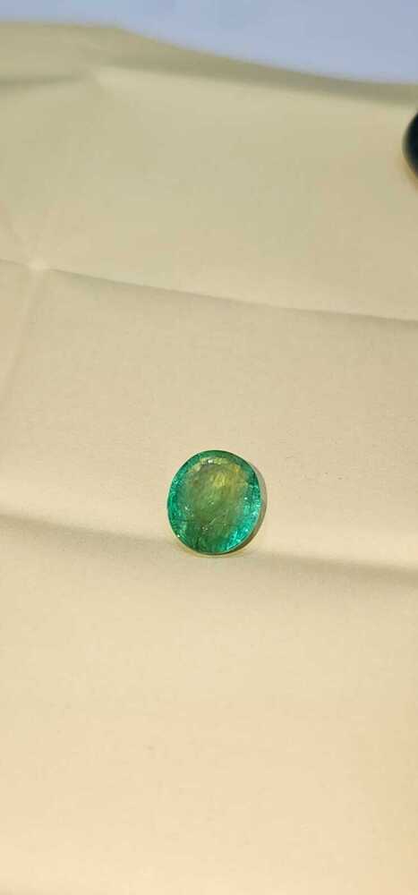 3.82 Carat natural Emerald
