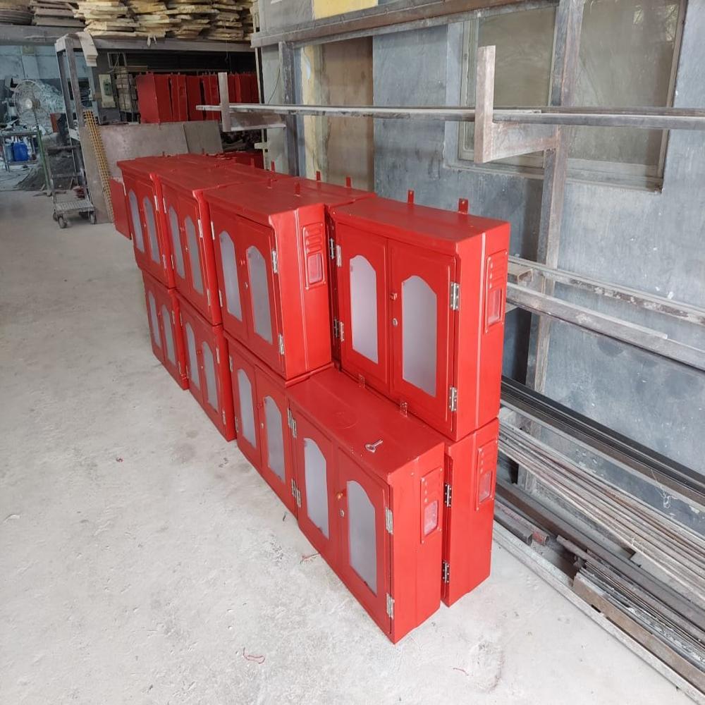 Red Frp Fire Hose Box - Dimension (L*w*h): 750 Millimeter (Mm)