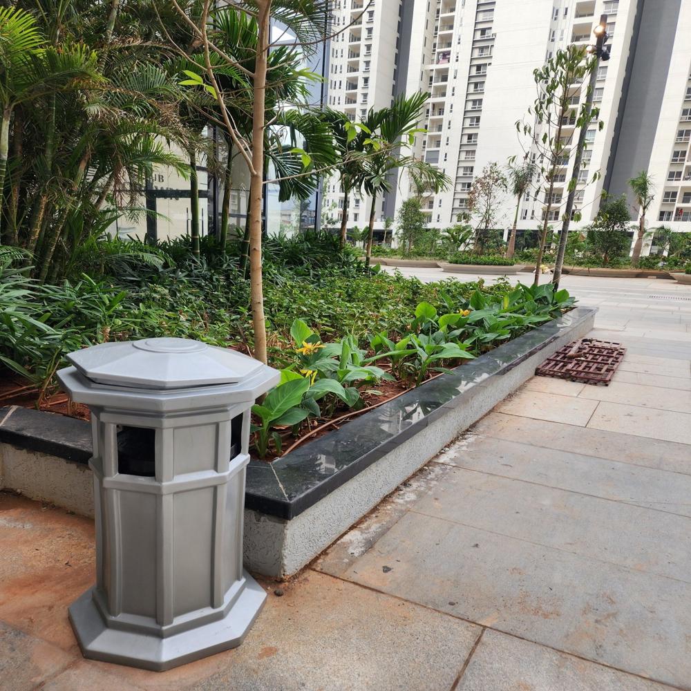 Frp Park Dustbin - Color: Grey