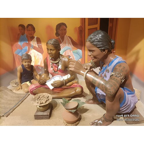 आदिवासी गतिविधि मूर्ति