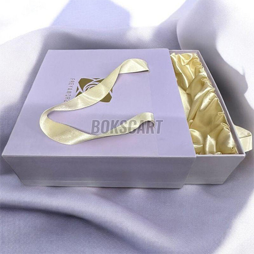 Satin Insert Rigid Box With Ribbon Handle Collapsible Gift Box Packaging - Coating Type: Customized