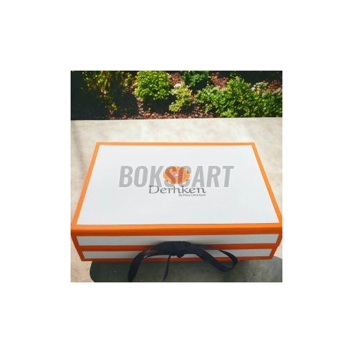 Gift Packaging Box 5 Flap - Coating Type: Customized