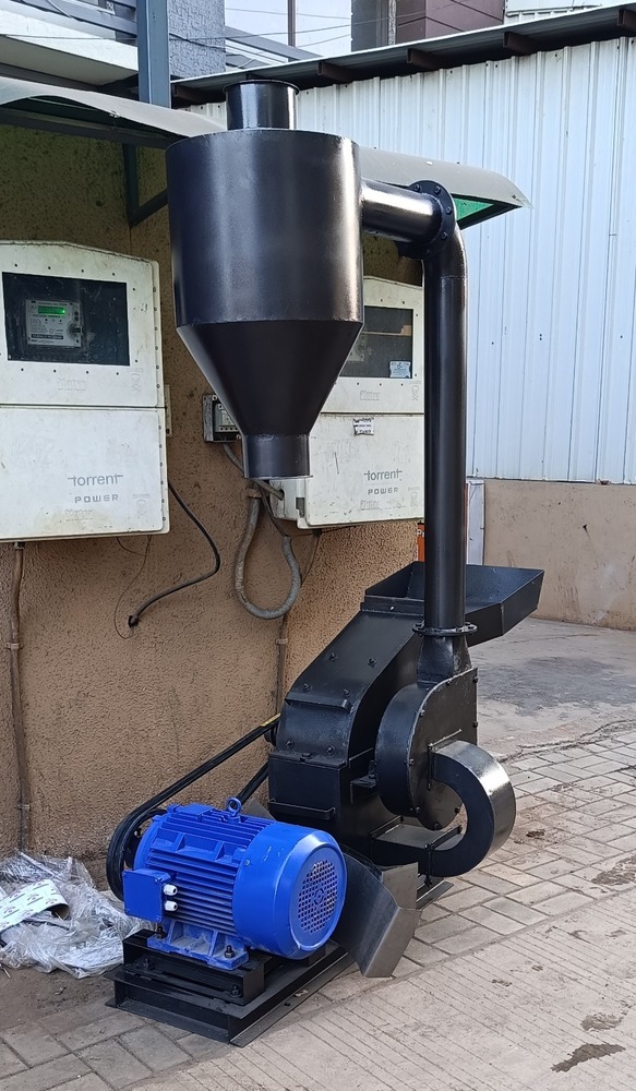 10 Hp Electric Heavy Duty Blower Pulverizer - Color: Black