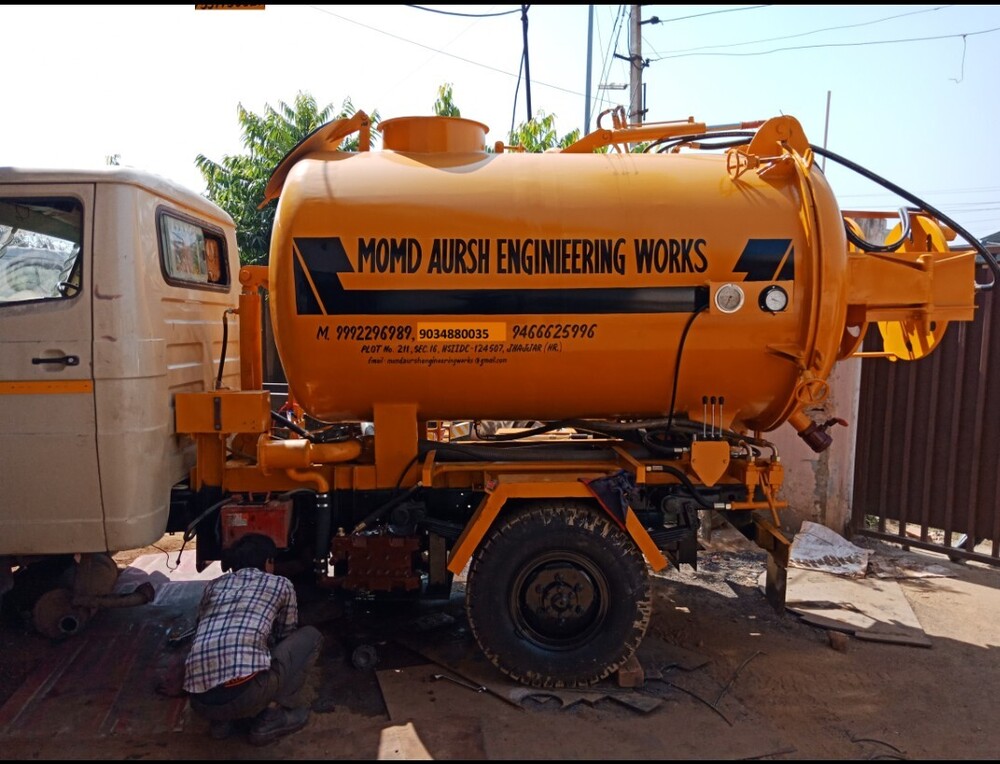 Yellow Portable Sewer Super Suction Cum Jetting Machine