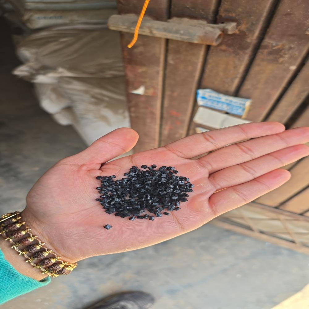 Nylon Granules Manufacturer - Color: Black