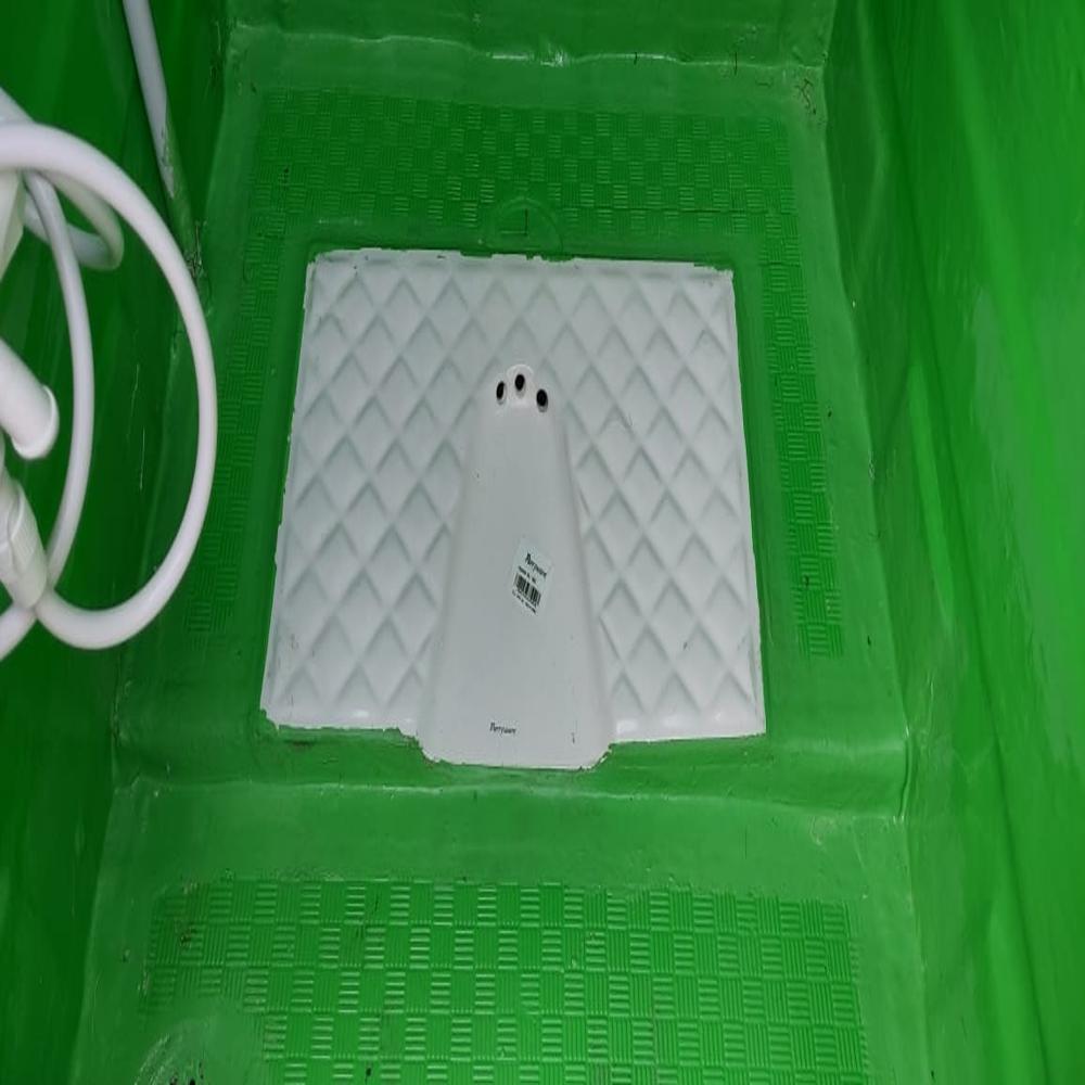 FRP URINAL BOOTH