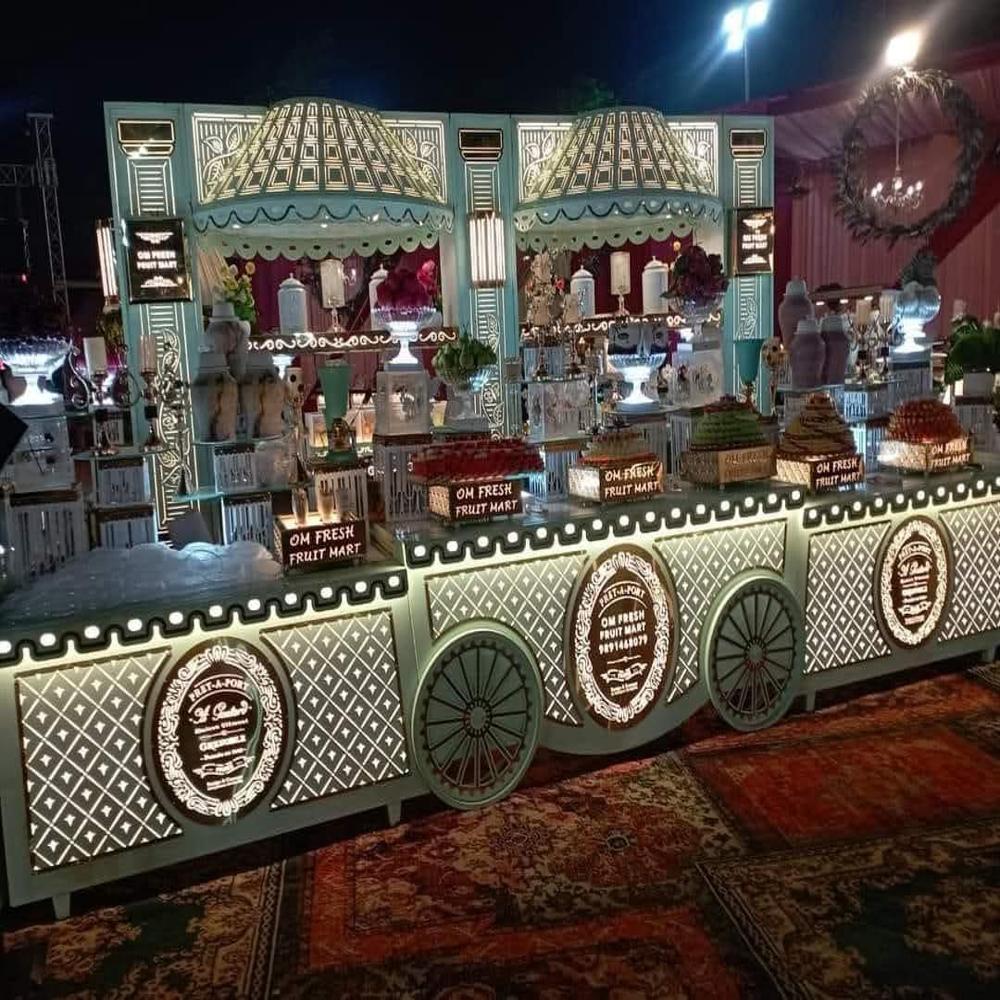 King International Display Wedding Counter