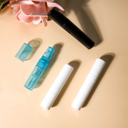 5Ml Perfume Mini Refillable Spray Bottle - Color: Different Available