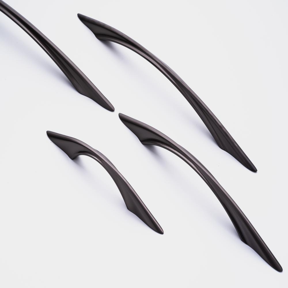Zinc Cabinet Pull Handle - 4 Inch Length, Polished Finish, Standard Design, Sturdy Zinc Material For Elegant Cabinet Fitting