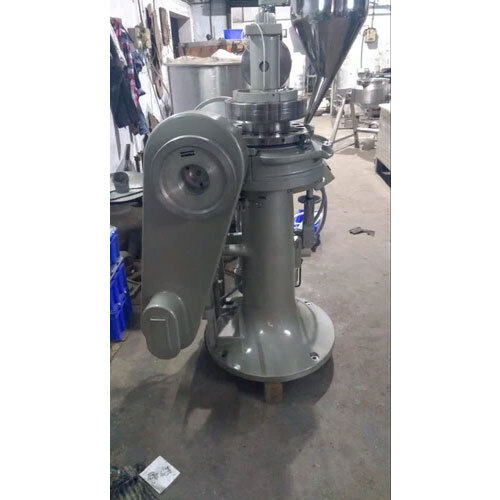 Camphor Tablet Making Machine