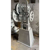 Single Punch Tablet Press - Capacity: 1000 Pcs/hr