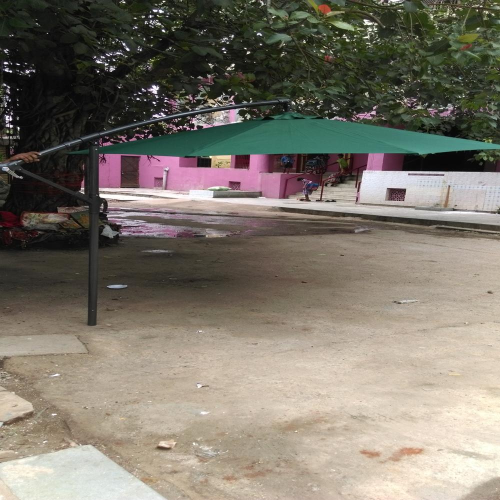 Umbrella New - Application: Pool