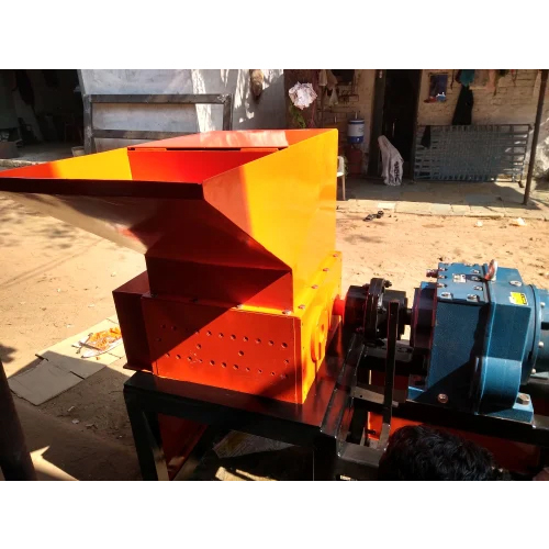 PET Bottle Shredding Machine