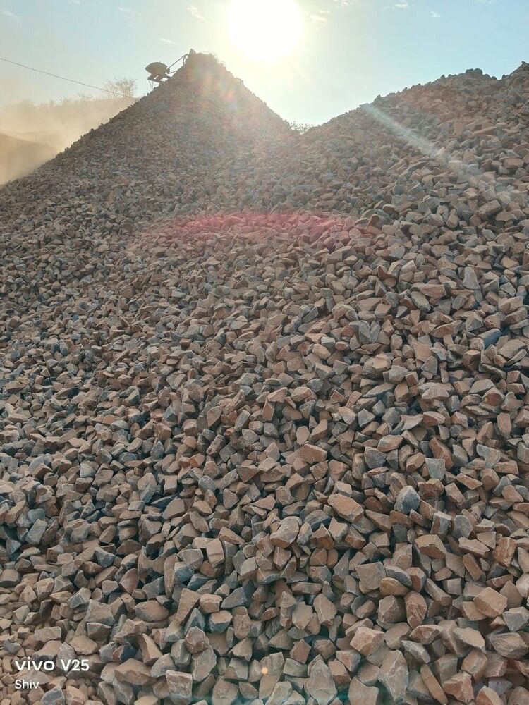 Quartzite Lumps - Natural Stone Type: Limestone