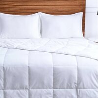 300 GSM Hotel Fibre Quilt