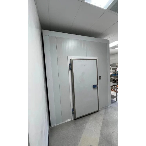 Puf Cold Room Door - Color: Grey