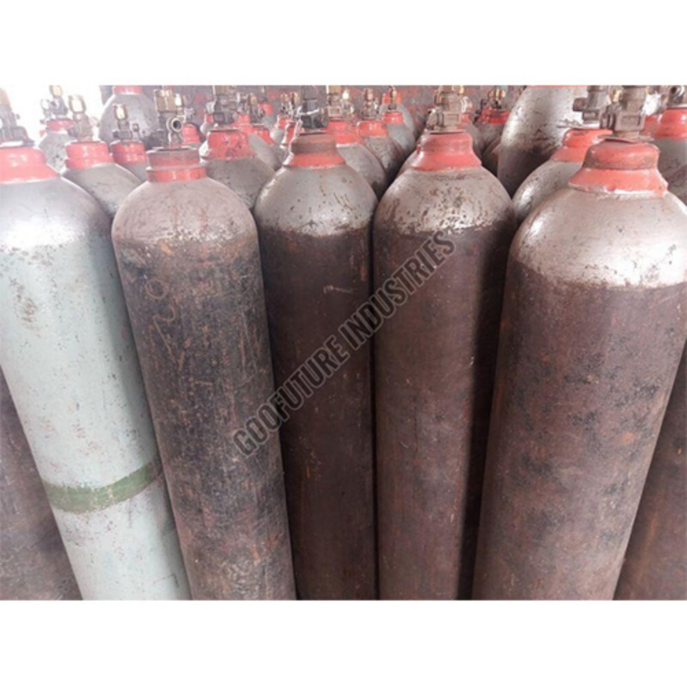 Co2 Gas Cylinder - Color: Silver