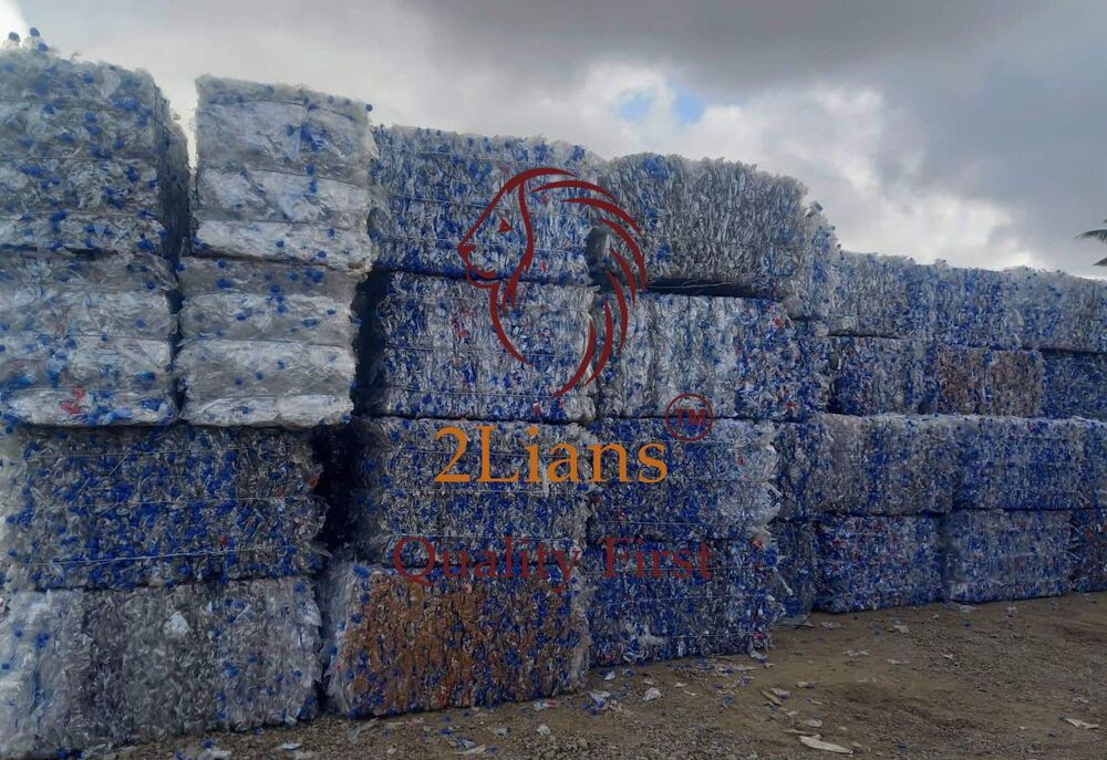 PET bottles on bales clear & with labels scrap