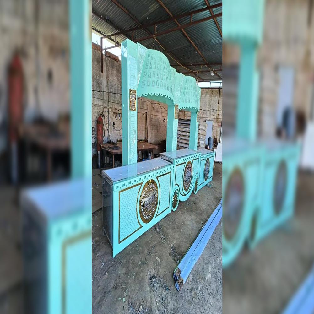 Wooden cart wedding counter