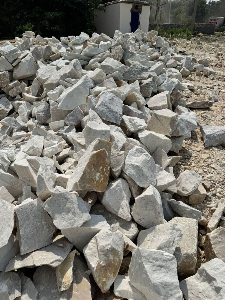 Dolomite Lumps - Application: Glass