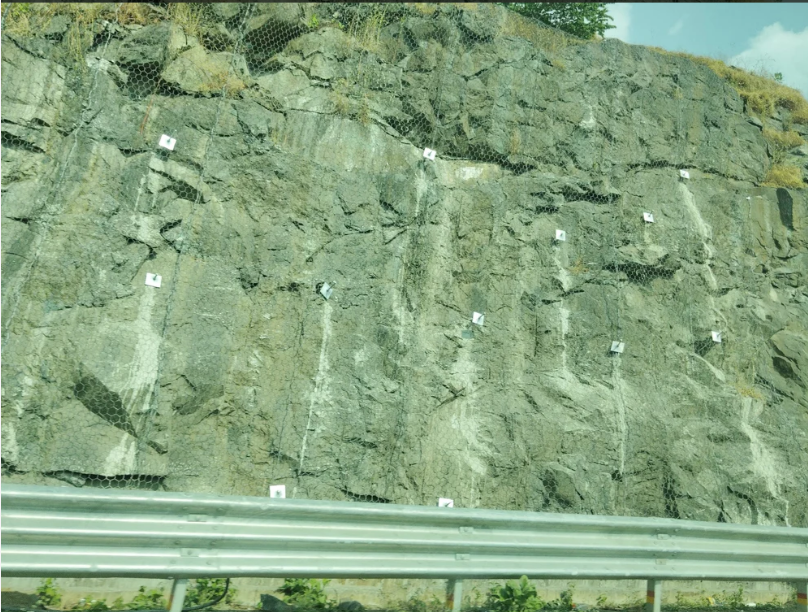 Rock Fall Protection Net - Application: Construction