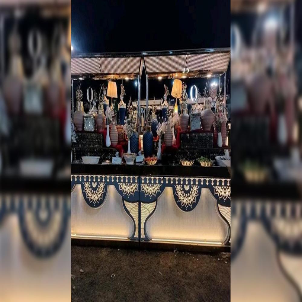 Acrylic top wedding counter