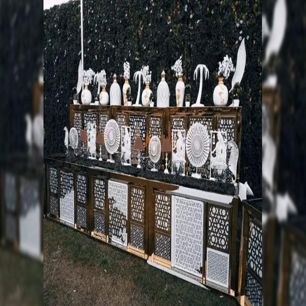 Elegant panel buffet counter