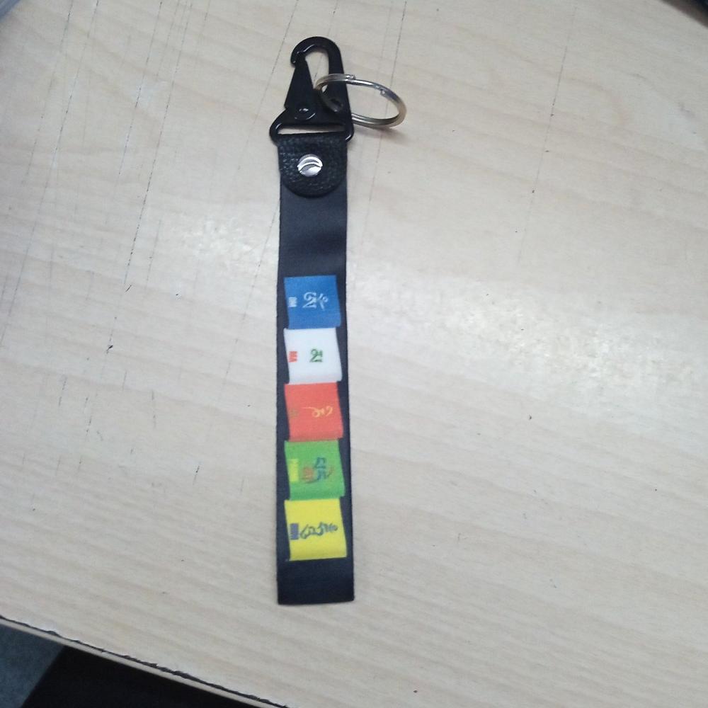25MM TIBETAN FLAG WITH BUDDHIST MANTRAS satin keychain with carbiner nd flat challa ring 