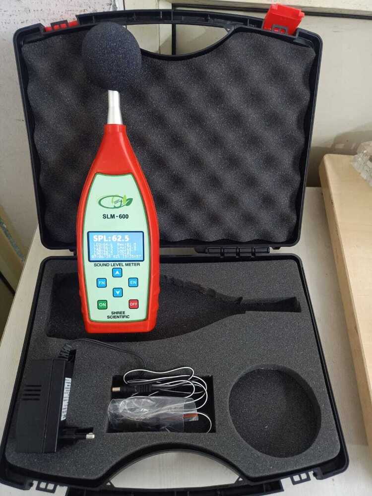 Data Logging Sound Level Meter - Accuracy: 1 %