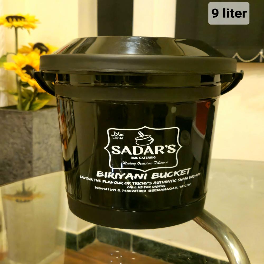 9 litre black bucket