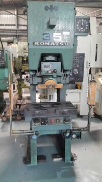 1697 KOMATSU  C FRAME SINGLE CRANK PRESS