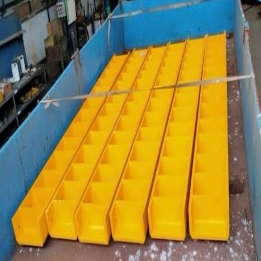 TOWER CRANE RESTING BEAM FOR INTERNAL CRANE