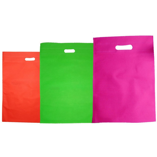 Non Woven D Cut Bags - Color: White
