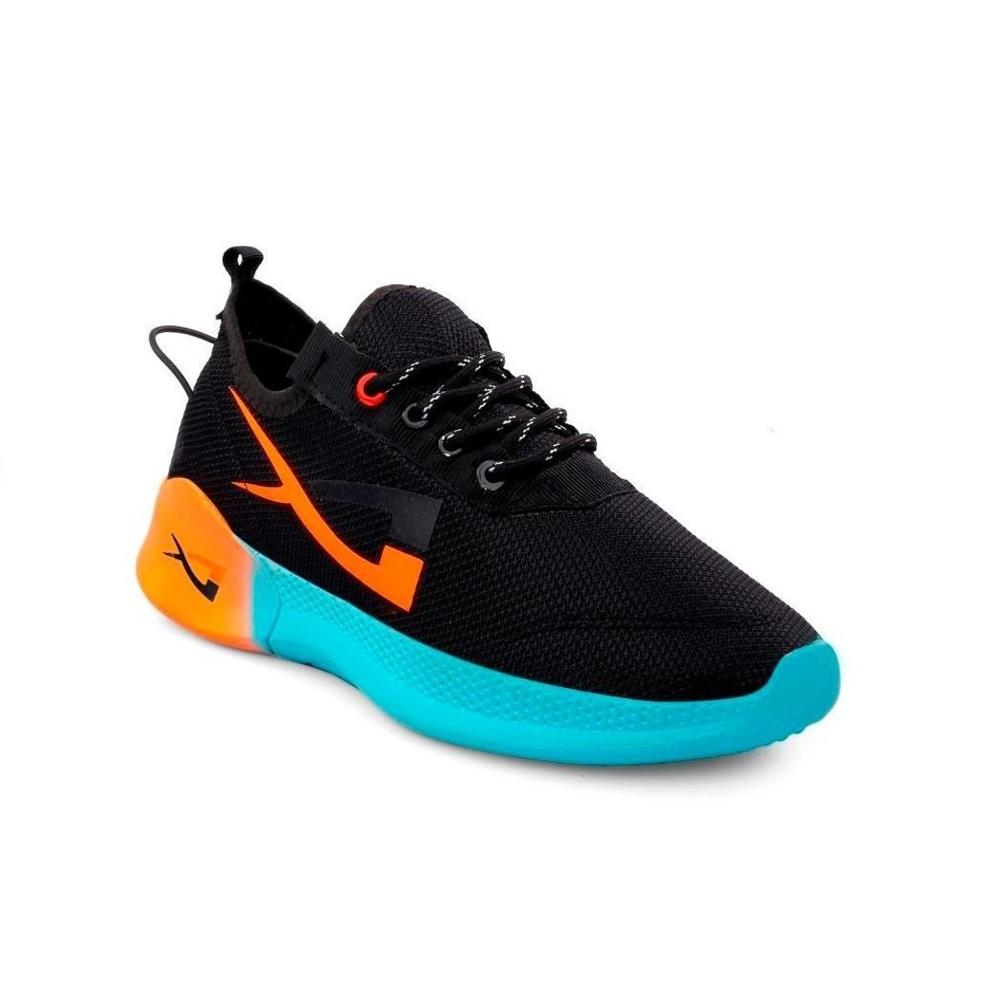SPORTS SHOES 