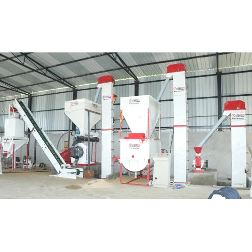 Semi Automatic Cattle Feed Machine 2 Tph