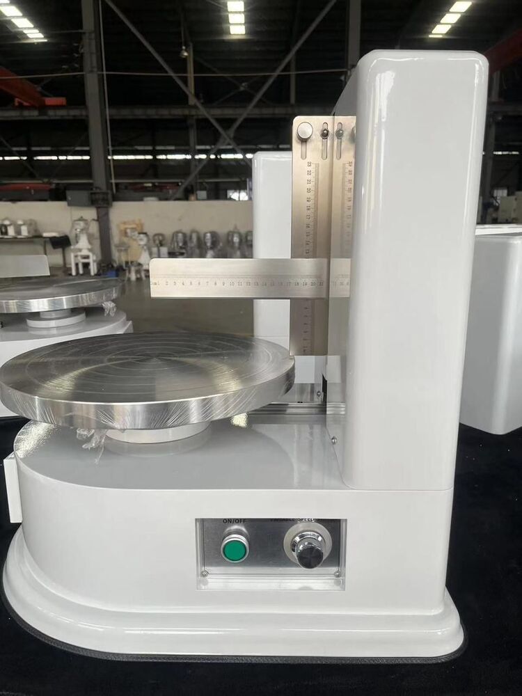 Cake Icing Machine - Automatic Grade: Semi Automatic