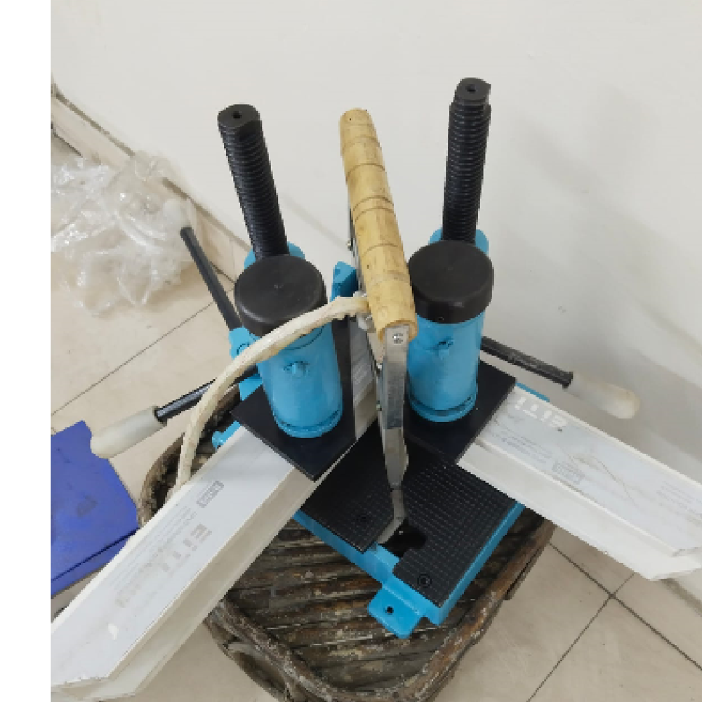 Manual Welding Machine - Compact Design, User-operated | Precise Control Over Welding Parameters, Supports Various Electrodes And Materials